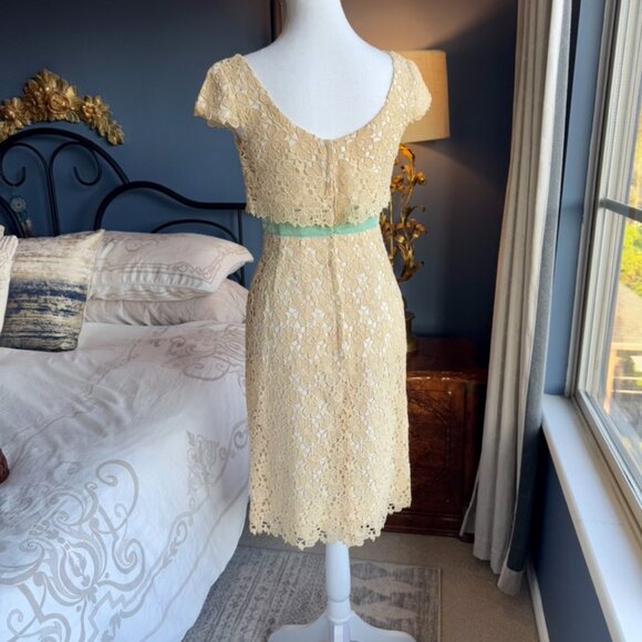 Vintage 1950s Daymor Originals Cream Lace Wiggle Dress w Robins Egg Velvet Bow - Picture 6 of 16